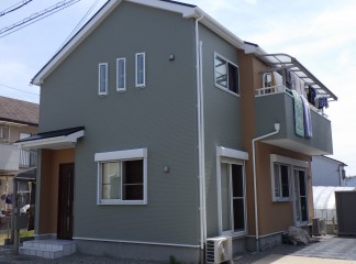 神戸市西区M様邸　ガラッと色目を替えた外壁塗装サムネイル
